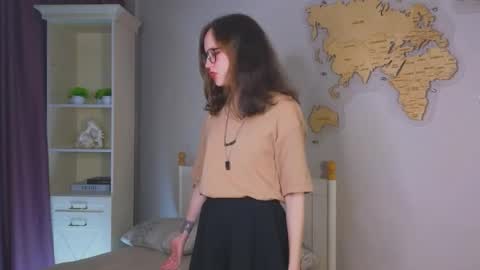 mathildesephton online show from October 20, 11:26 am
