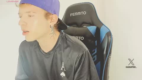 Alejandro Alex online show from May 17, 7:12 pm