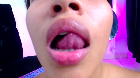 Snapshot of mati0421 chatting on September 10, 4:57 am Mati04 online show from September 10, 4:57 am