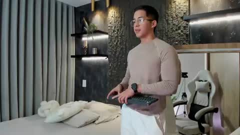 matias_strong1 online show from July 13, 12:09 pm