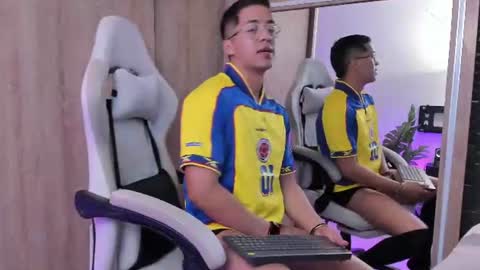 matias_strong1 online show from June 27, 3:40 pm
