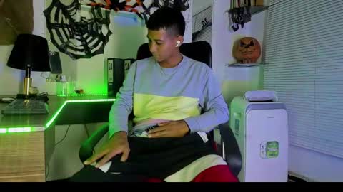 matiasleonel online show from October 28, 6:36 am