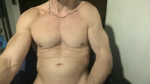 MatiasMatureMuscle online show from March 14, 2:26 am