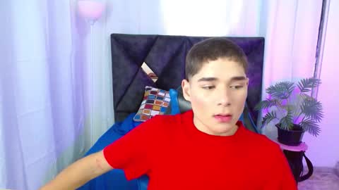 Snapshot of matiii18 chatting on October 21, 1:27 pm Mati online show from October 21, 1:27 pm