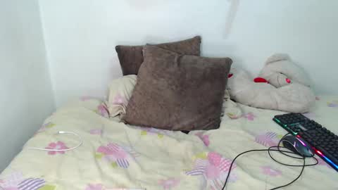 Snapshot of matildarave chatting on December 5, 7:33 pm Mathi online show from December 5, 7:33 pm