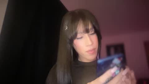 MOLLY MILLS online show from February 7, 2:36 am
