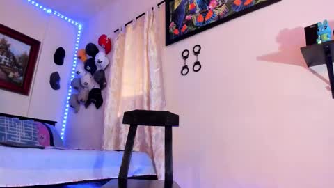 Snapshot of matt_your_master_ chatting on September 29, 11:53 am Matt online show from September 29, 11:53 am