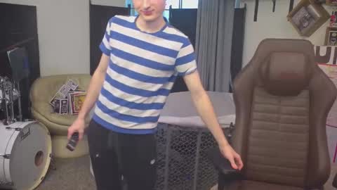 Matt Cash online show from November 30, 2:07 am