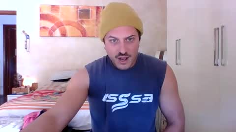 Snapshot of matteushh87 chatting on October 16, 9:42 am matteushh87 online show from October 16, 9:42 am