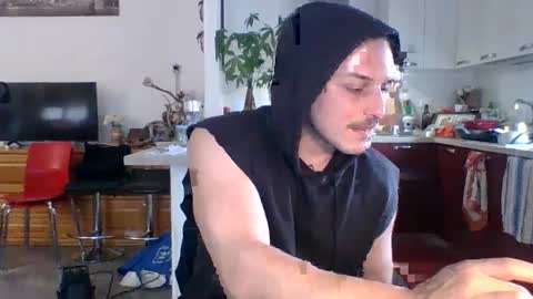 Snapshot of matteushh87 chatting on February 27, 9:50 am matteushh87 online show from February 27, 9:50 am
