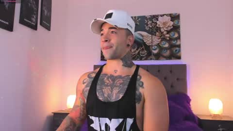 Matthew INDEPENDENT MODEL online show from April 18, 1:40 am