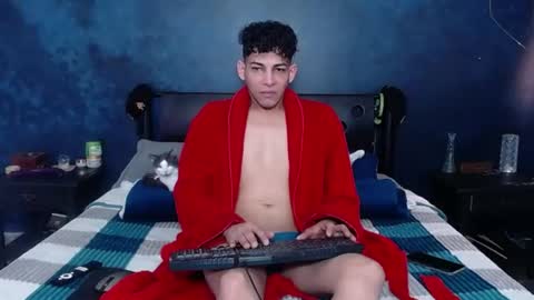 matthew_hawk19 online show from July 6, 3:03 pm