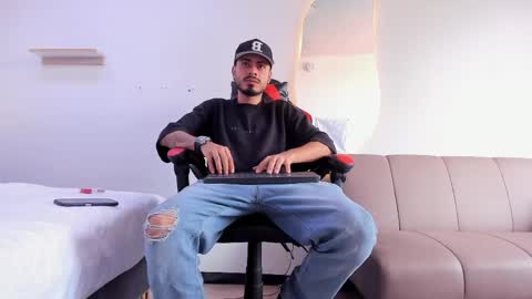 Matthew online show from March 21, 8:46 pm