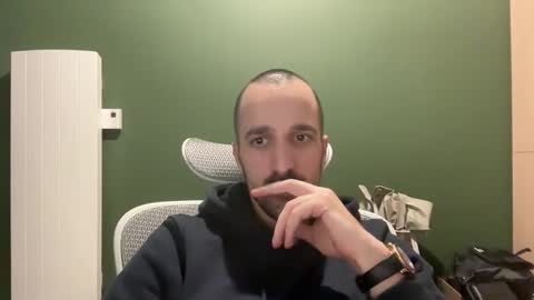 M online show from December 5, 11:56 pm