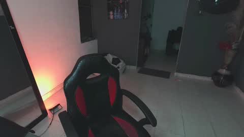 mattias     online show from March 6, 4:30 am