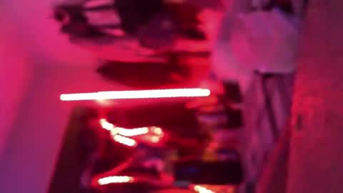 NiceBigJuicyHead online show from January 6, 11:25 am