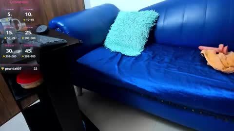 Lucy online show from October 9, 1:05 pm