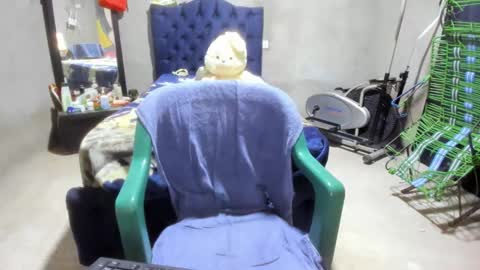 Snapshot of mature_bigboobs__ chatting on December 22, 6:26 pm mature_bigboobs__ online show from December 22, 6:26 pm