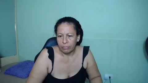 Snapshot of mature_martina_ chatting on February 26, 10:05 am Martina online show from February 26, 10:05 am