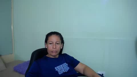 Snapshot of mature_martina_ chatting on February 25, 8:58 am Martina online show from February 25, 8:58 am