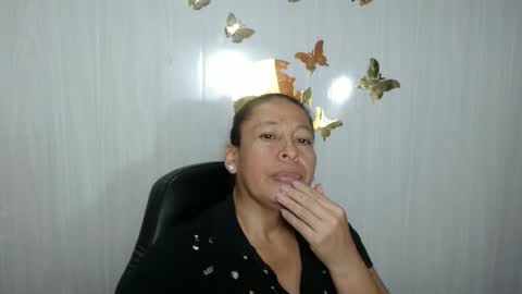 Snapshot of mature_martina_ chatting on March 3, 1:23 pm Martina online show from March 3, 1:23 pm