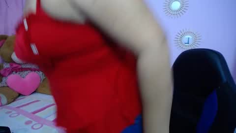 Snapshot of mature_martina_ chatting on February 13, 10:43 pm Martina online show from February 13, 10:43 pm