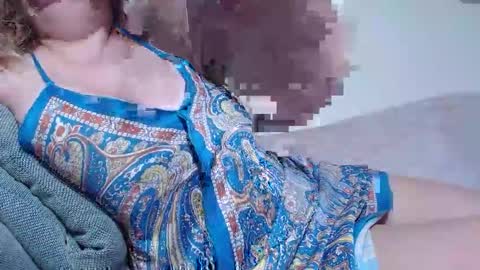 Snapshot of matureboobsbig chatting on October 12, 4:38 am matureboobsbig online show from October 12, 4:38 am
