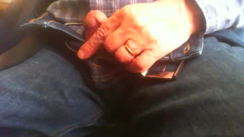 Maturedaddi online show from February 26, 11:00 am