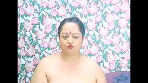matureindian654u online show from July 6, 7:38 pm