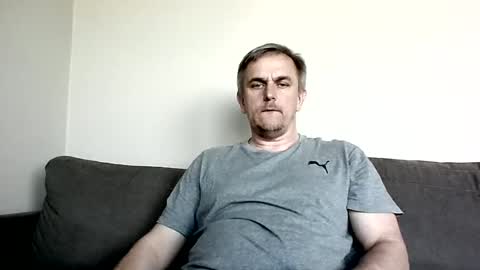 matureontheedge online show from June 18, 5:40 pm
