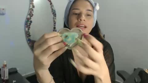 Mau and Lauren online show from January 15, 8:50 pm