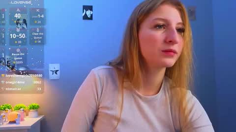 maureencoombs online show from November 24, 4:44 am