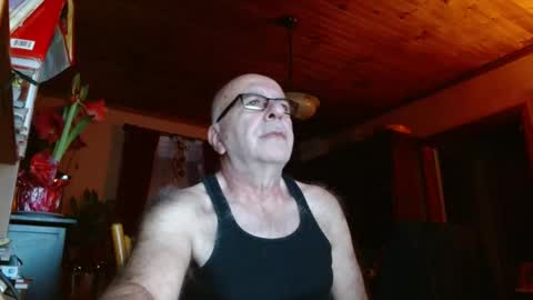 Maurice online show from January 2, 10:58 am