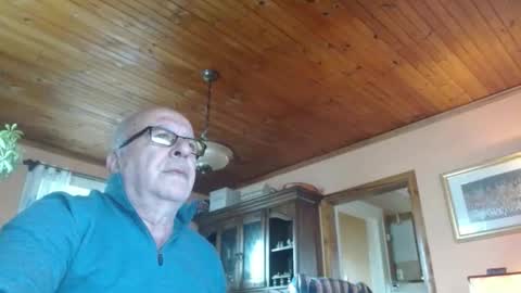 Maurice online show from April 30, 12:54 pm