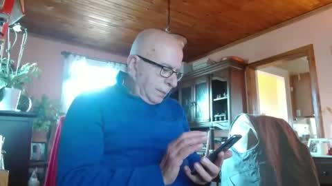 Maurice online show from January 13, 2:47 pm