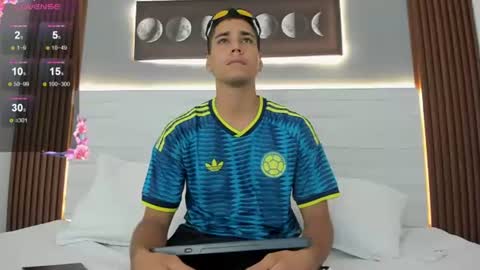 mauro_boy online show from July 10, 8:02 pm
