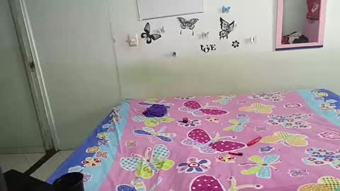 mauroluxandra online show from February 25, 2:04 pm