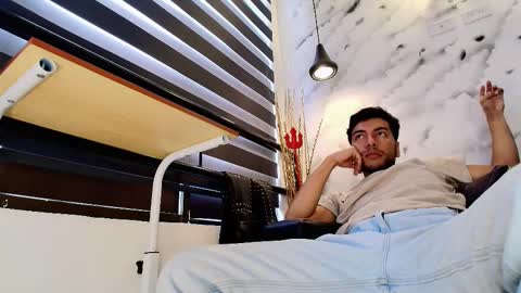 Max Hornye online show from February 21, 7:17 pm