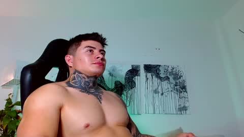 Snapshot of max_mayer chatting on January 3, 9:36 pm Maximo Mayer online show from January 3, 9:36 pm