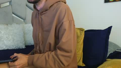 Max Taylor online show from April 11, 6:40 am