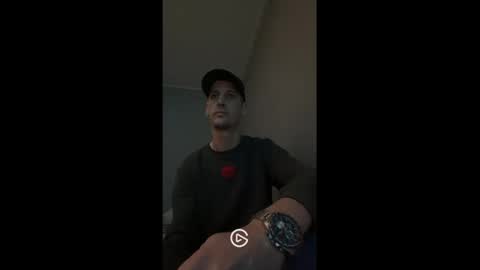 Snapshot of maxbose666 chatting on January 3, 6:14 pm Max online show from January 3, 6:14 pm