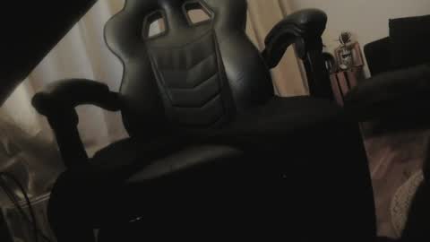 maxcamlove online show from May 30, 8:13 am