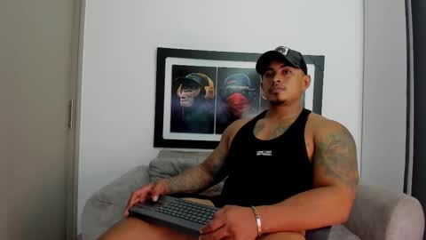 Maxcarther online show from November 20, 9:34 pm