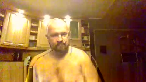 Snapshot of maxhunter chatting on September 28, 5:44 pm maxhunter online show from September 28, 5:44 pm