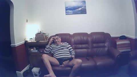 MAX online show from February 15, 10:31 pm