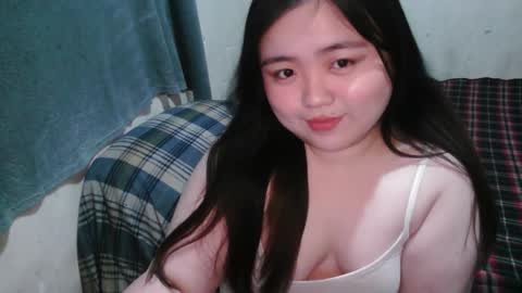 Maxie online show from October 6, 12:01 pm