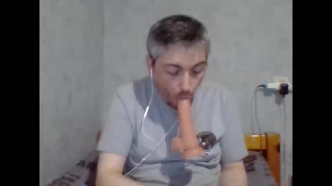 Maxime online show from May 4, 11:55 pm