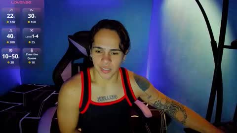 Snapshot of maximiliano_scoott_ chatting on September 27, 6:05 pm maximiliano_scoott_ online show from September 27, 6:05 pm