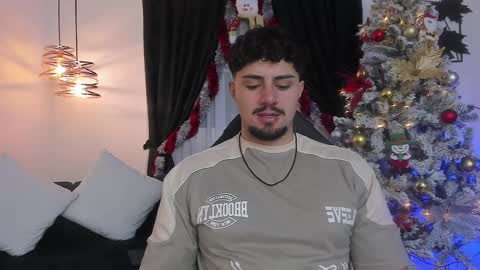 Maximo online show from December 22, 5:11 am