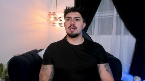 Maximo online show from January 22, 6:20 am